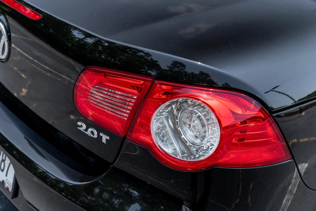 2011 Volkswagen Eos - Image 20 of 31