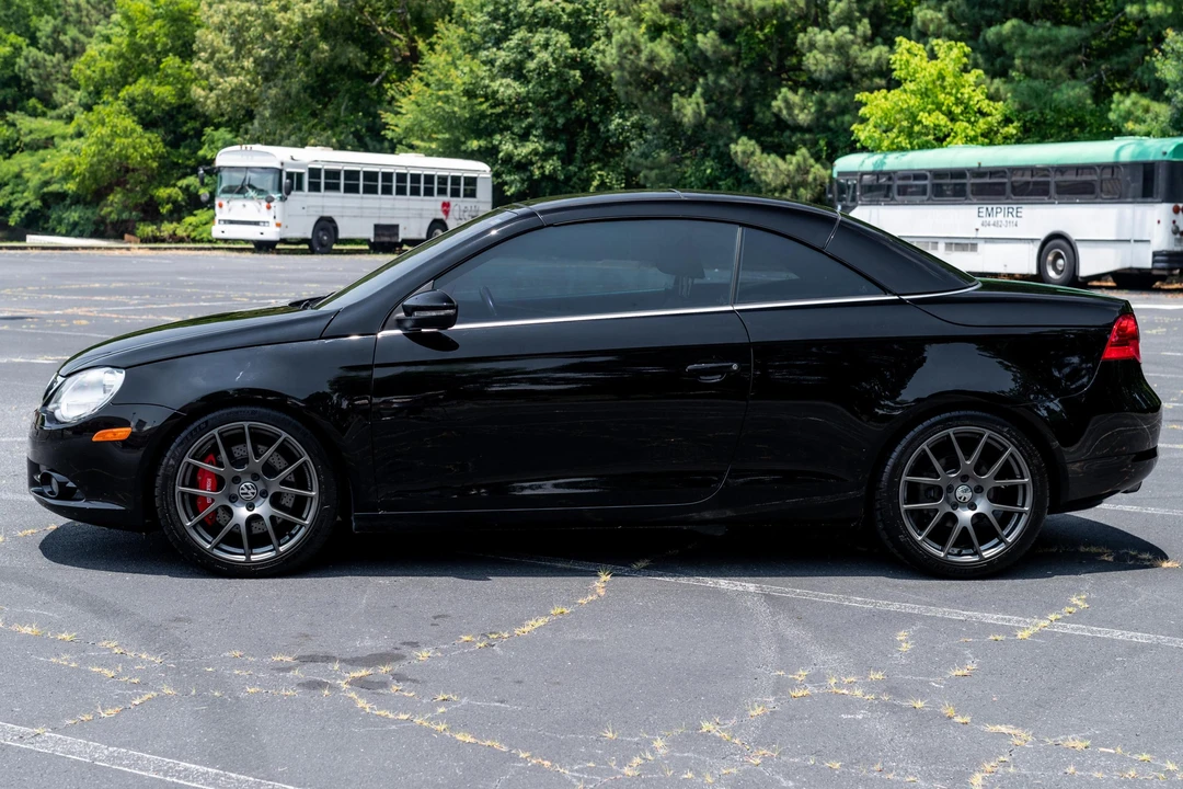 2011 Volkswagen Eos - Image 3 of 31