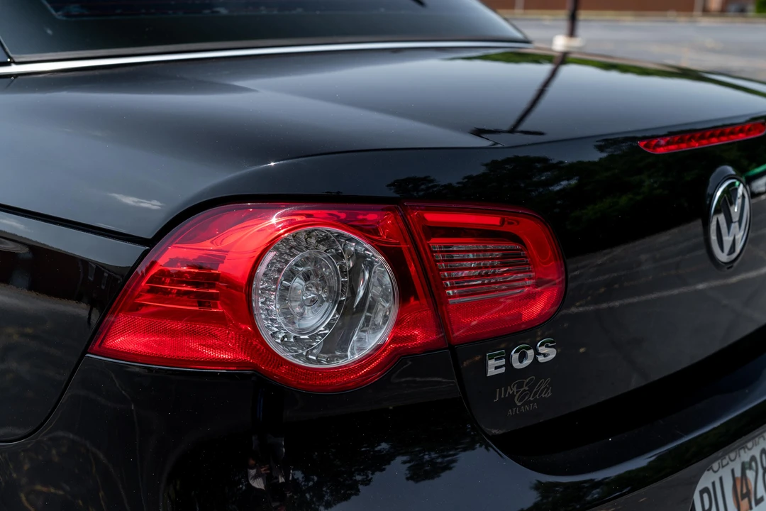 2011 Volkswagen Eos - Image 18 of 31