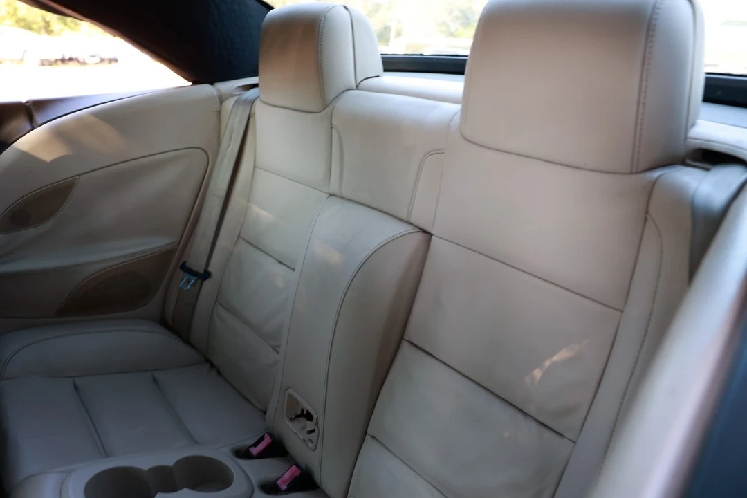 2011 Volkswagen Eos - Image 8 of 12