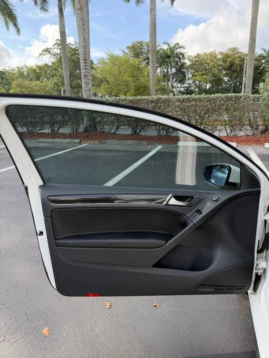 2011 Volkswagen GTI Mk6 - Image 7 of 23