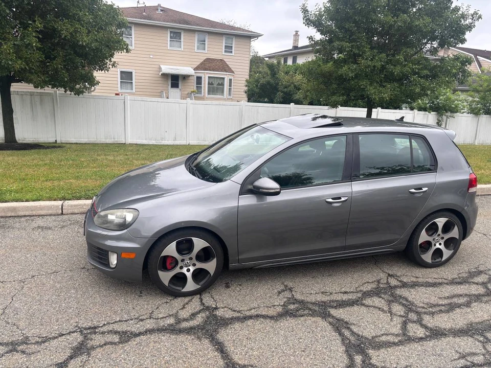 2011 Volkswagen GTI Mk6 - Image 2 of 6