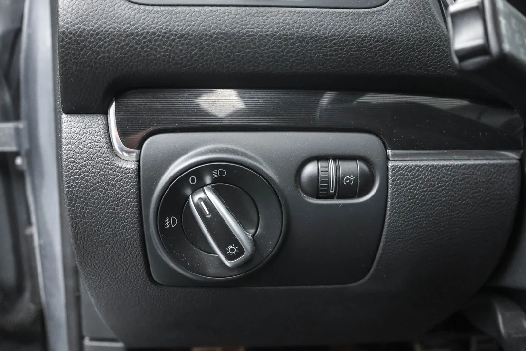 2011 Volkswagen GTI Mk6 - Image 10 of 12