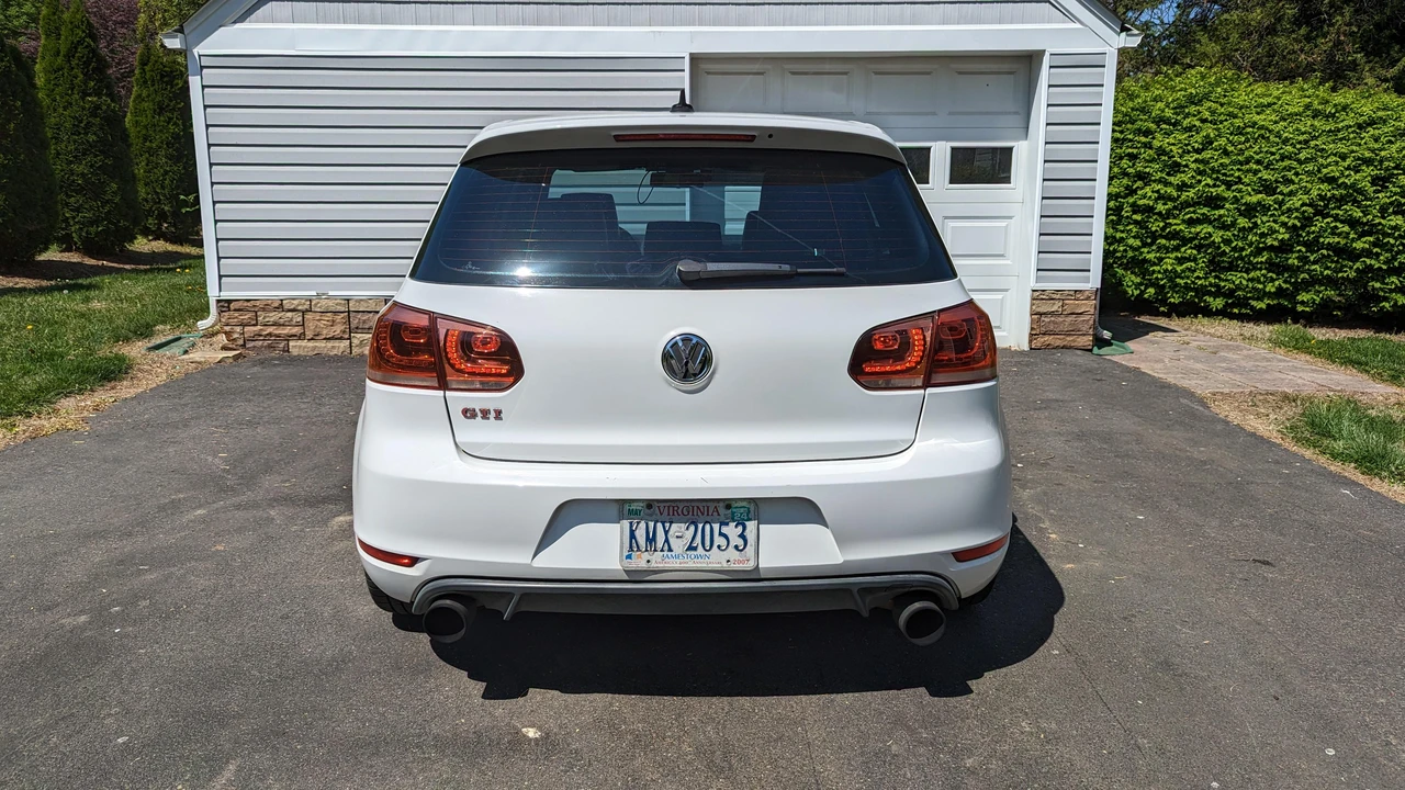 2011 Volkswagen GTI Mk6 - Image 15 of 31