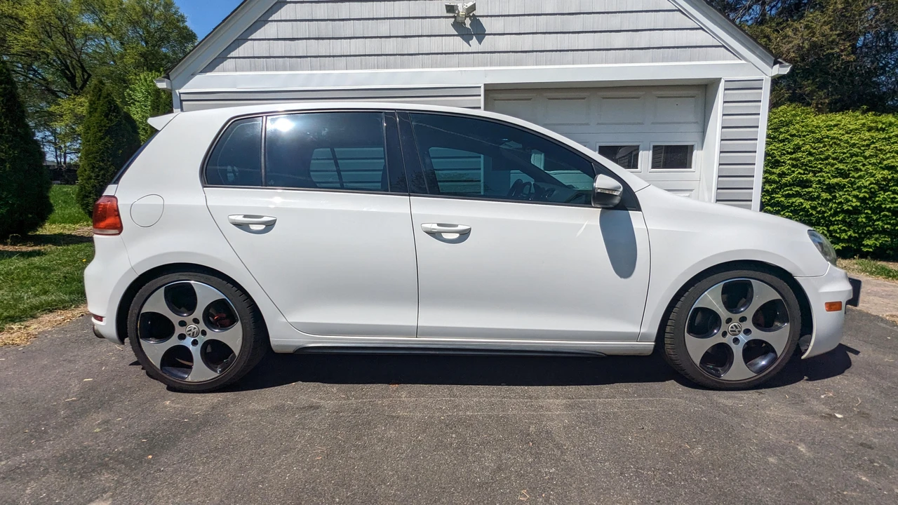 2011 Volkswagen GTI Mk6 - Image 18 of 31