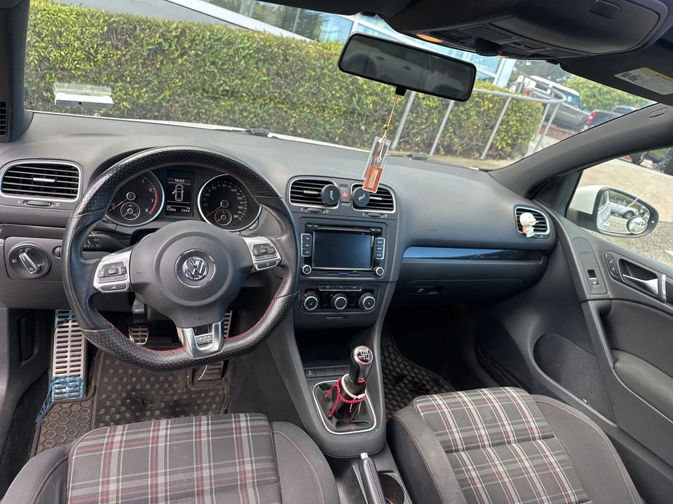2011 Volkswagen GTI Mk6 - Image 9 of 11