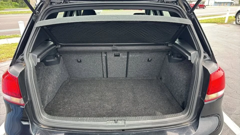 2011 Volkswagen GTI Mk6 - Image 8 of 10