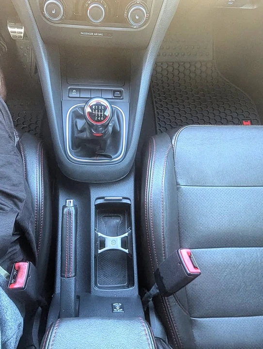 2011 Volkswagen GTI Mk6 - Image 9 of 18