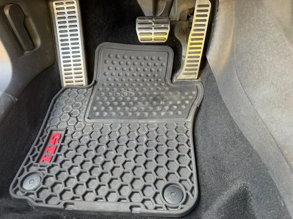 2011 Volkswagen GTI Mk6 - Image 16 of 20