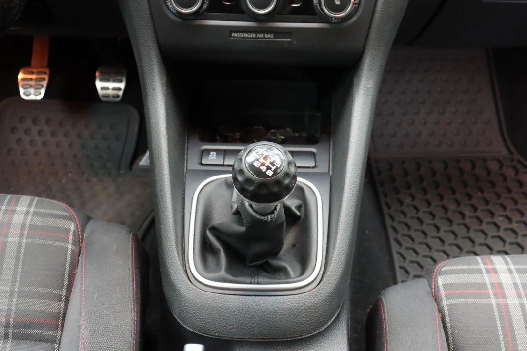 2011 Volkswagen GTI Mk6 - Image 7 of 9