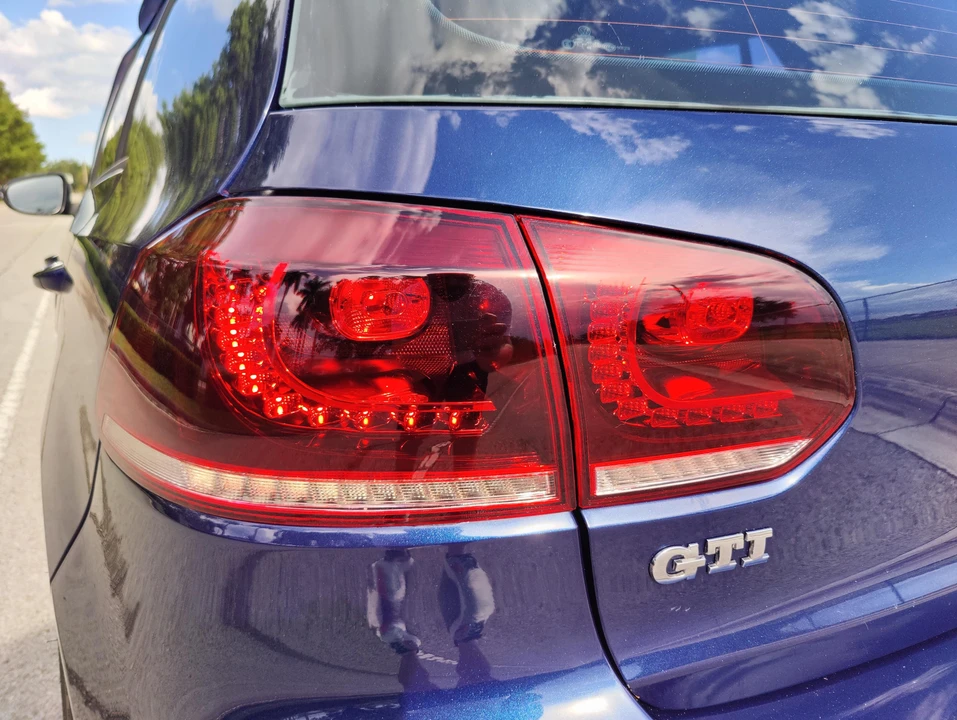 2011 Volkswagen GTI Mk6 - Image 14 of 31