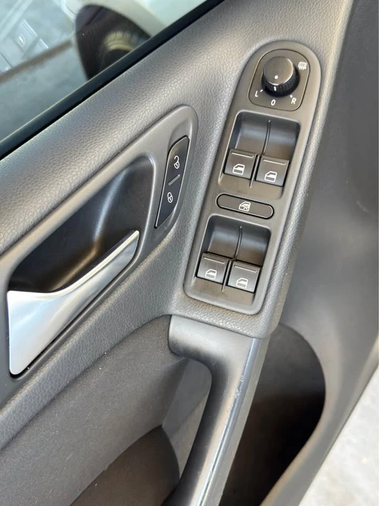2011 Volkswagen Golf Mk6 - Image 10 of 20