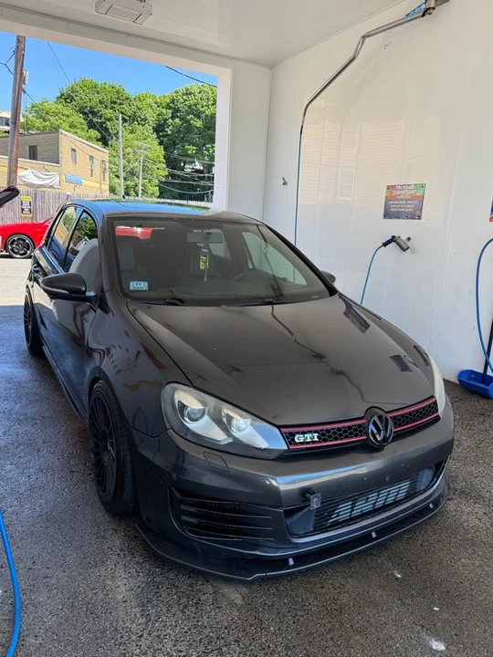 2011 Volkswagen GTI Mk6 - Image 2 of 6
