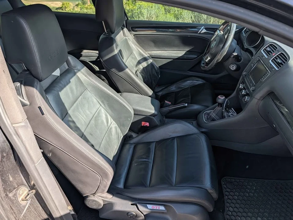 2011 Volkswagen GTI Mk6 - Image 11 of 20