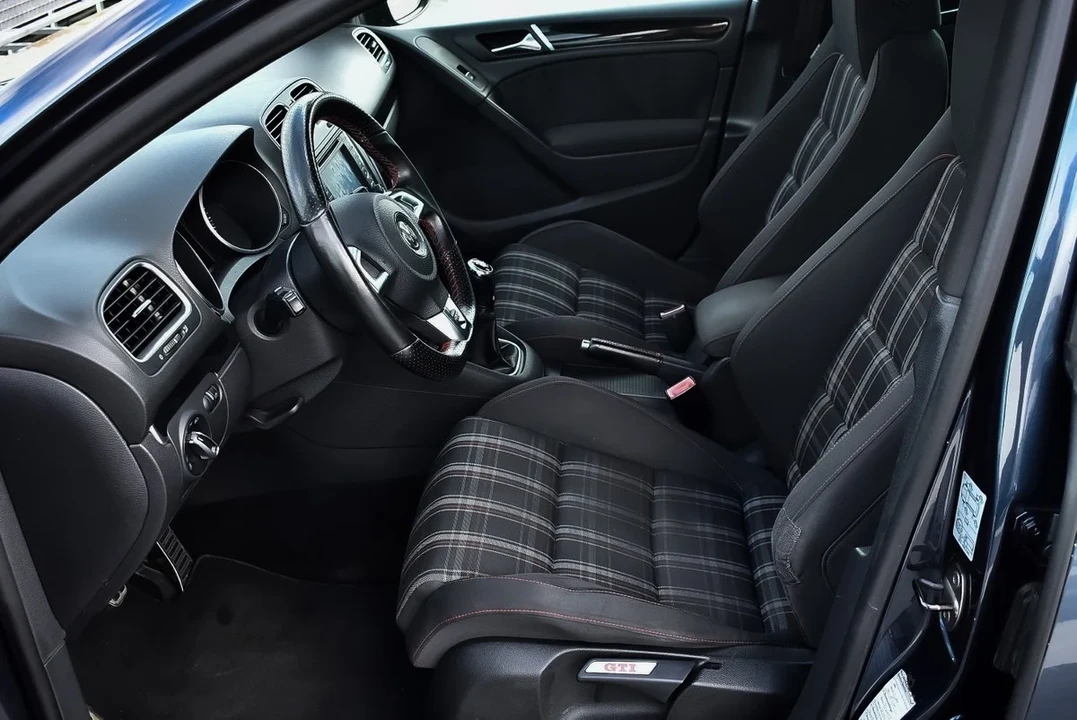 2011 Volkswagen GTI Mk6 - Image 23 of 31