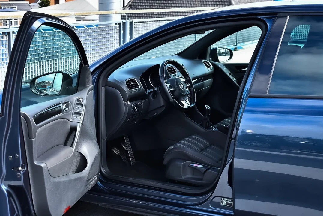 2011 Volkswagen GTI Mk6 - Image 27 of 31