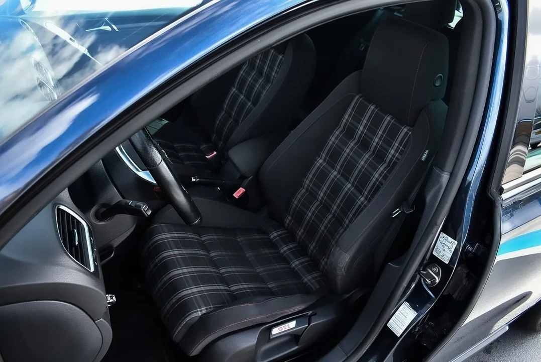 2011 Volkswagen GTI Mk6 - Image 29 of 31