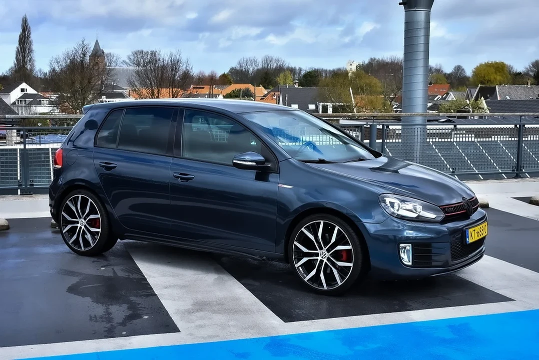 2011 Volkswagen GTI Mk6 - Image 10 of 31