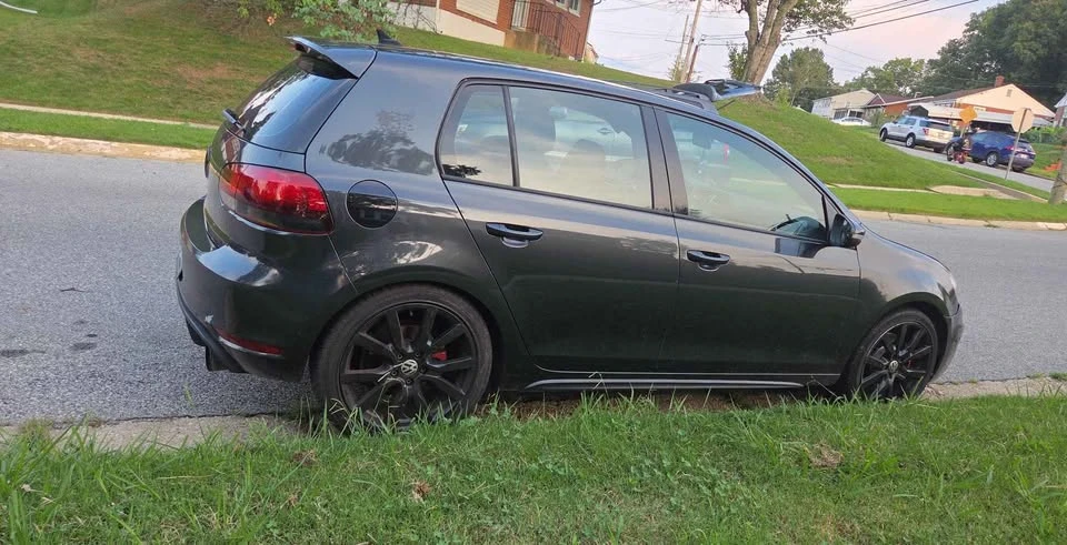 2011 Volkswagen GTI Mk6 - Image 5 of 6