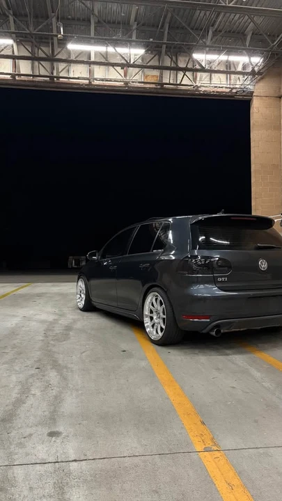2011 Volkswagen GTI Mk6 - Image 2 of 4