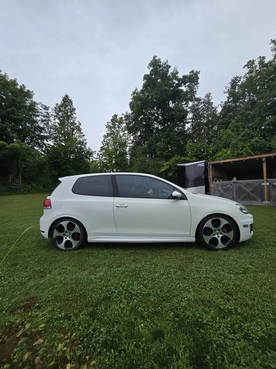 2011 Volkswagen GTI Mk6 - Image 4 of 11