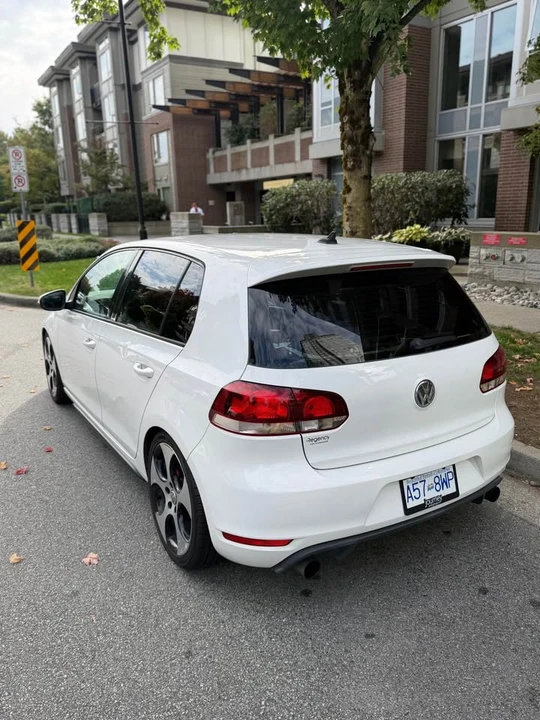 2011 Volkswagen GTI Mk6 - Image 5 of 9