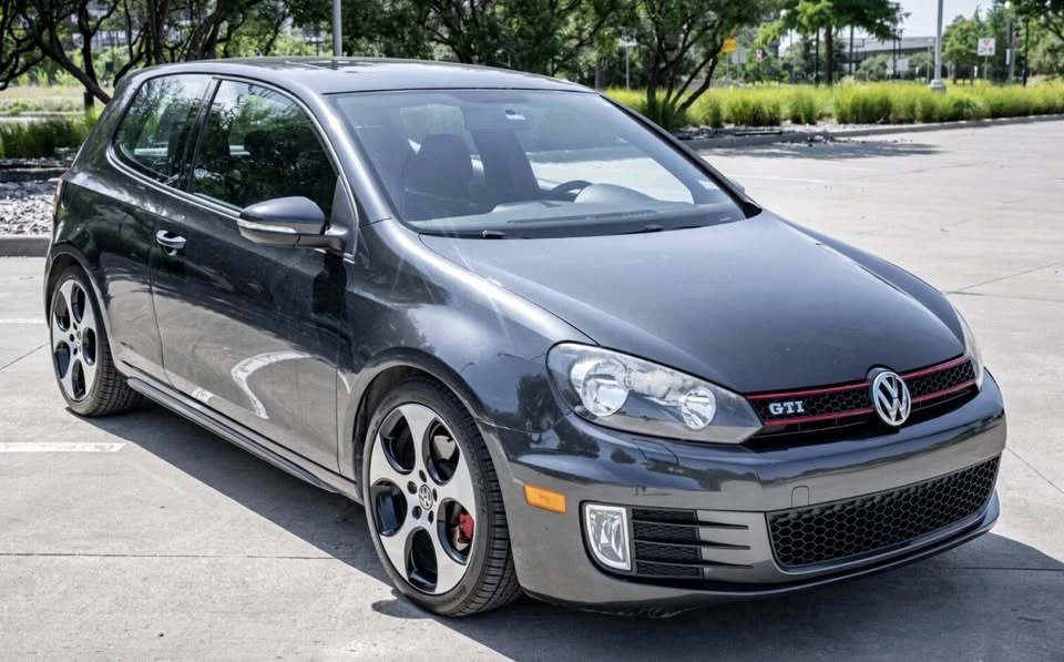 2011 Volkswagen GTI Mk6 - Image 2 of 8