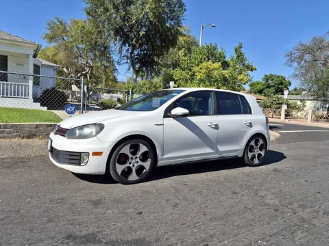 2011 Volkswagen Golf GTI SE Hatchback Sedan 4D