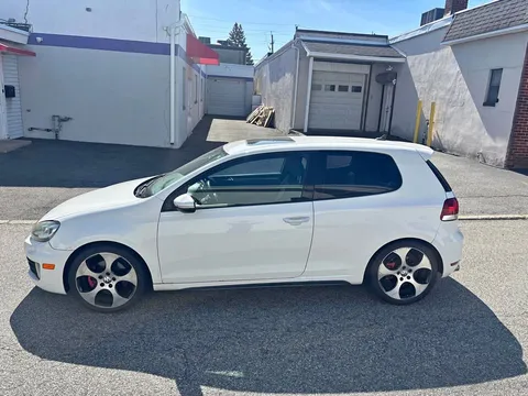 2011 Volkswagen Golf GTI SE Hatchback