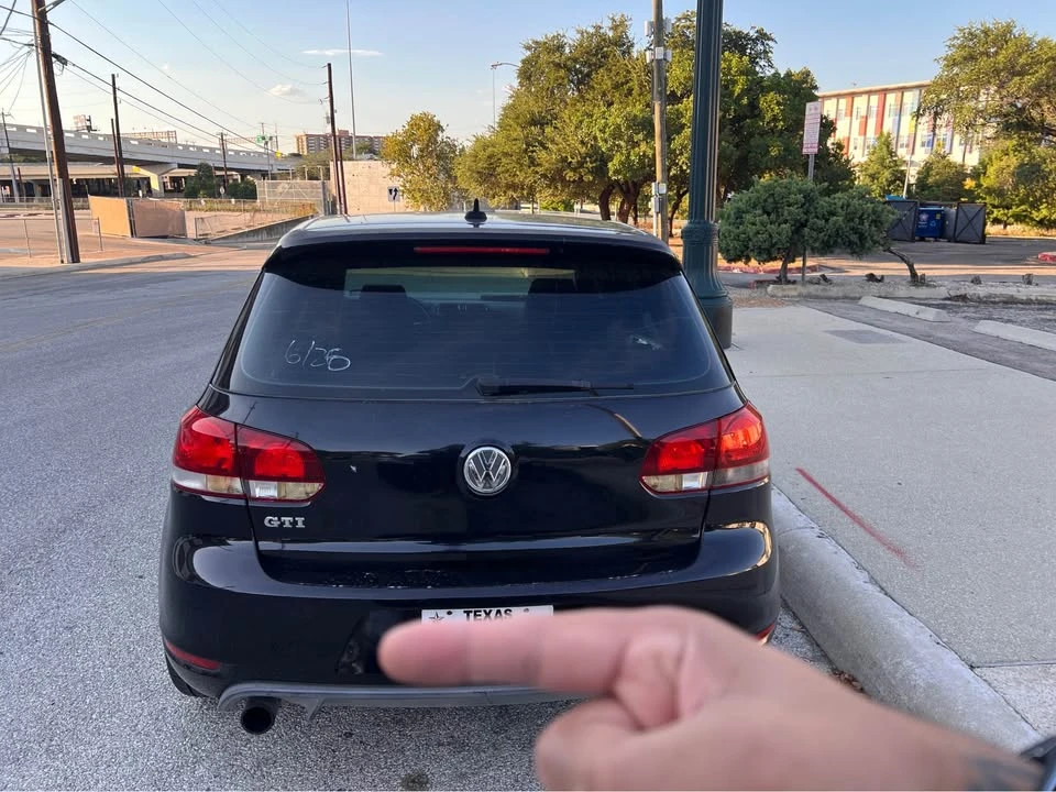 2011 Volkswagen GTI Mk6 - Image 4 of 12