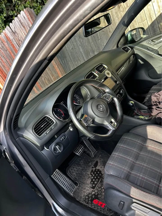 2011 Volkswagen GTI Mk6 - Image 2 of 4