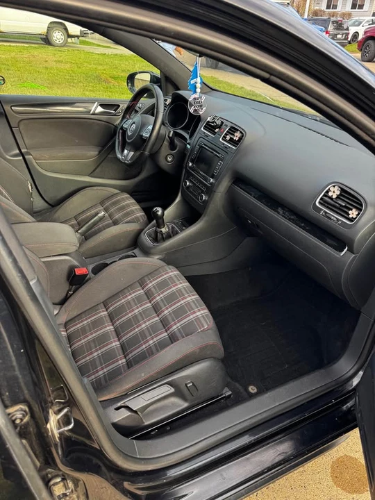 2011 Volkswagen GTI Mk6 - Image 11 of 19