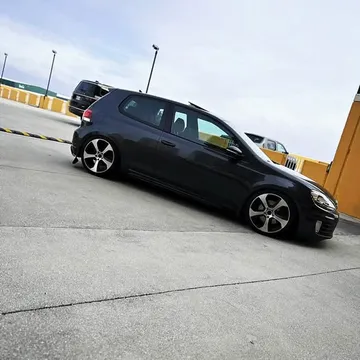2011 Volkswagen GTI 2.0T Hatchback