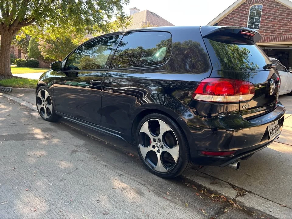 2011 Volkswagen GTI Mk6 - Image 2 of 10