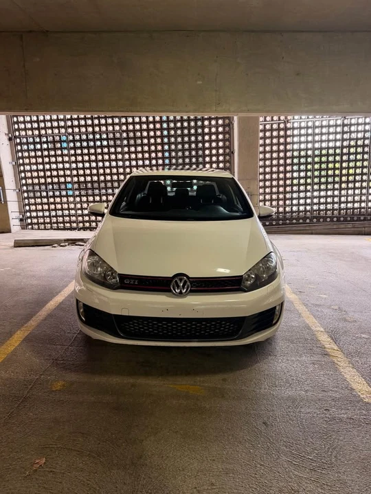 2011 Volkswagen GTI Mk6 - Image 6 of 16
