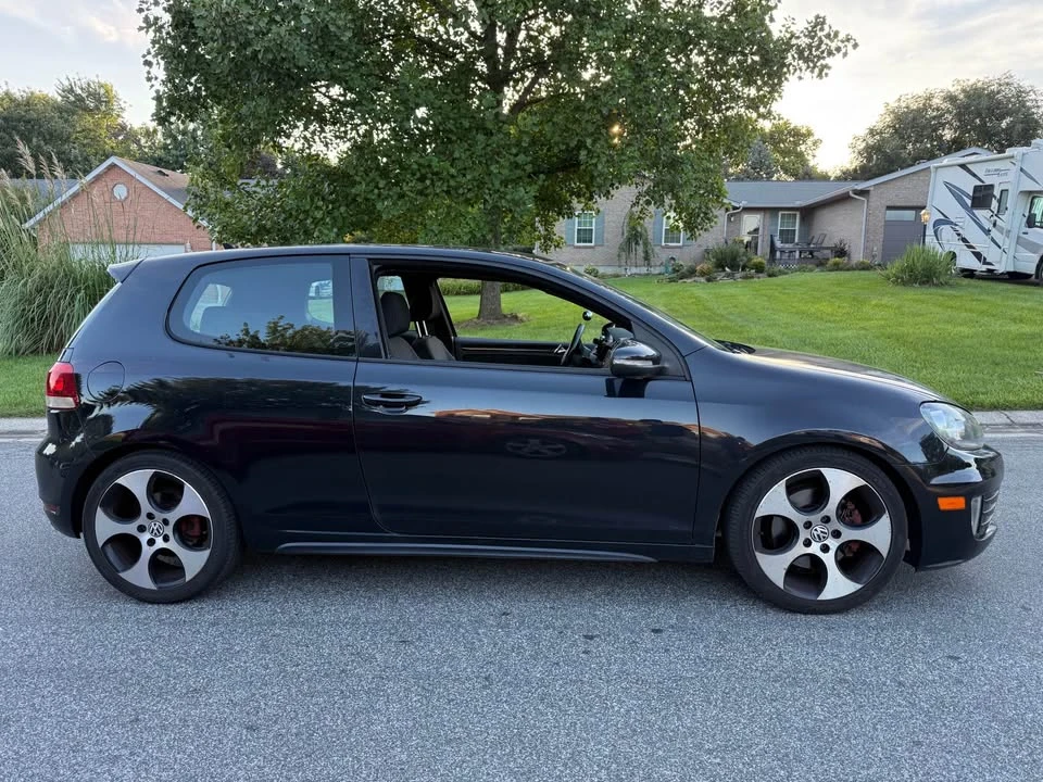 2011 Volkswagen GTI Mk6 - Image 6 of 10