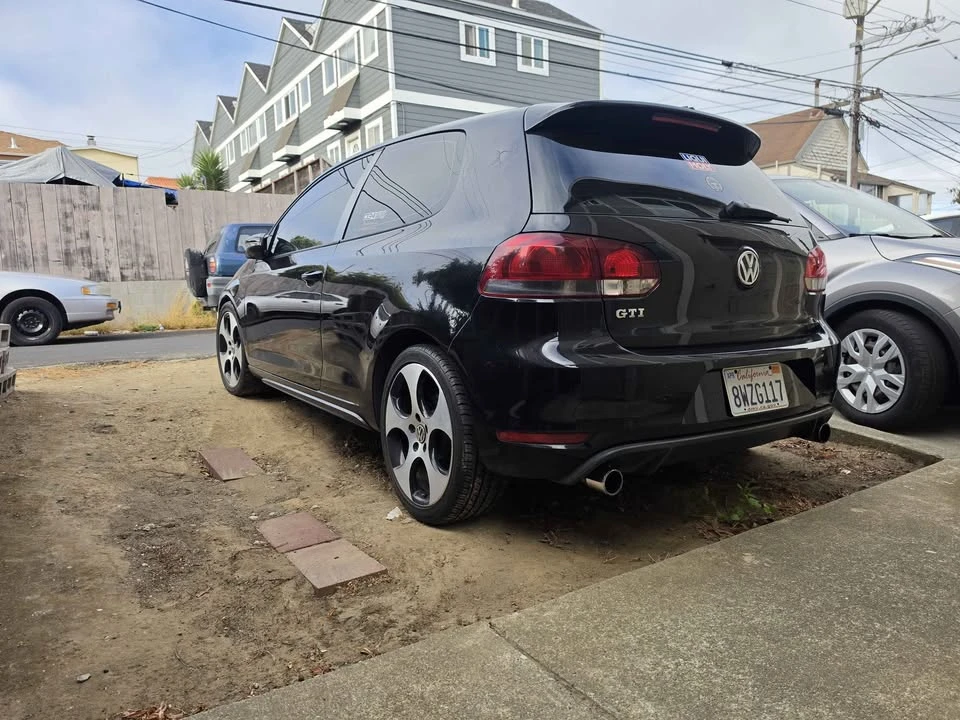 2011 Volkswagen GTI Mk6 - Image 3 of 11