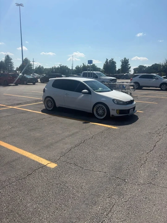 2011 Volkswagen GTI Mk6 - Image 3 of 5