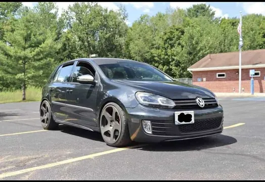 2011 Volkswagen GTI 2.0T Hatchback