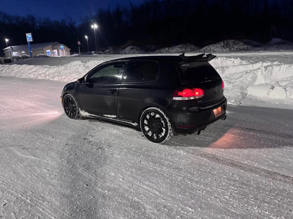 2011 Volkswagen GTI Mk6 - Image 5 of 6