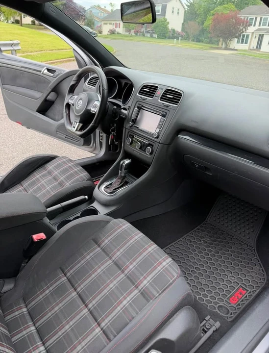 2011 Volkswagen GTI Mk6 - Image 8 of 10