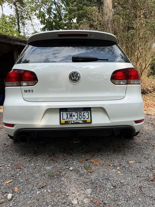 2011 Volkswagen GTI Mk6 - Image 3 of 6