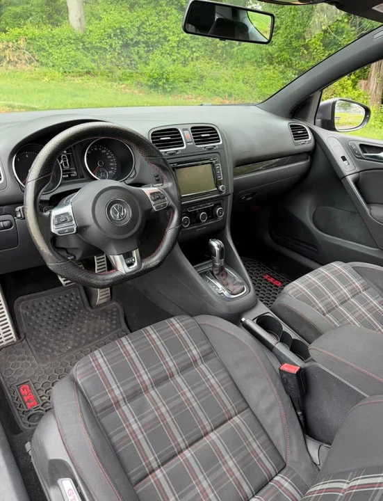 2011 Volkswagen GTI Mk6 - Image 2 of 10