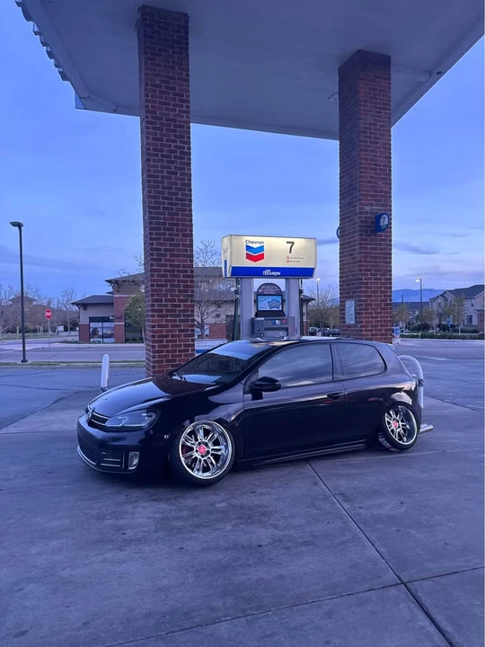 2011 Volkswagen GTI Mk6 - Image 9 of 12