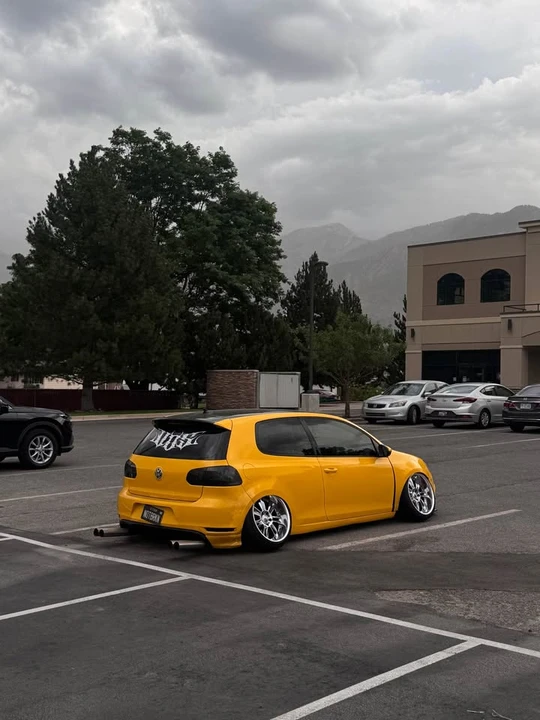 2011 Volkswagen GTI Mk6 - Image 2 of 12