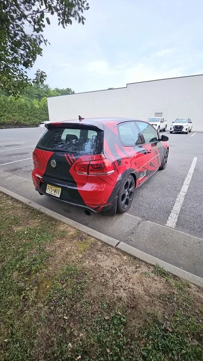 2011 Volkswagen GTI Mk6 - Image 8 of 9