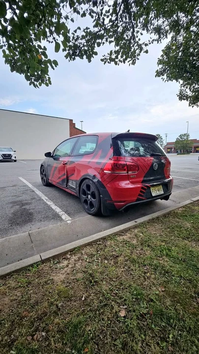 2011 Volkswagen GTI Mk6 - Image 7 of 9
