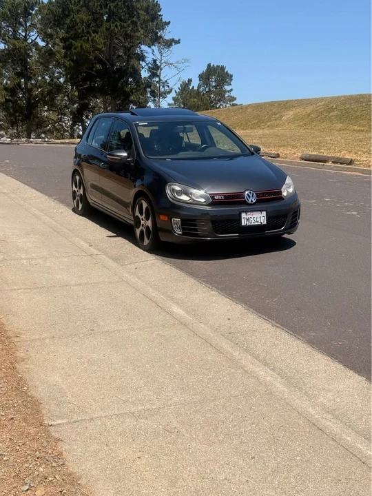 2011 Volkswagen GTI Mk6 - Image 2 of 11