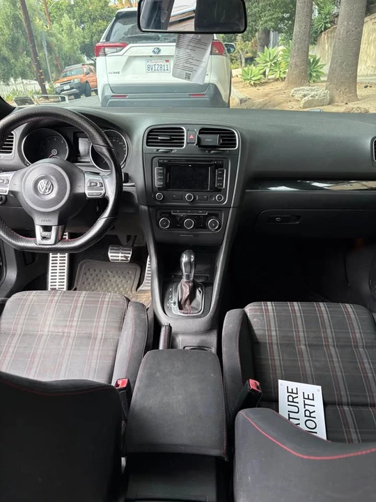 2011 Volkswagen GTI Mk6 - Image 10 of 11