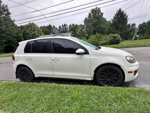 2011 Volkswagen GTI 2.0T Hatchback